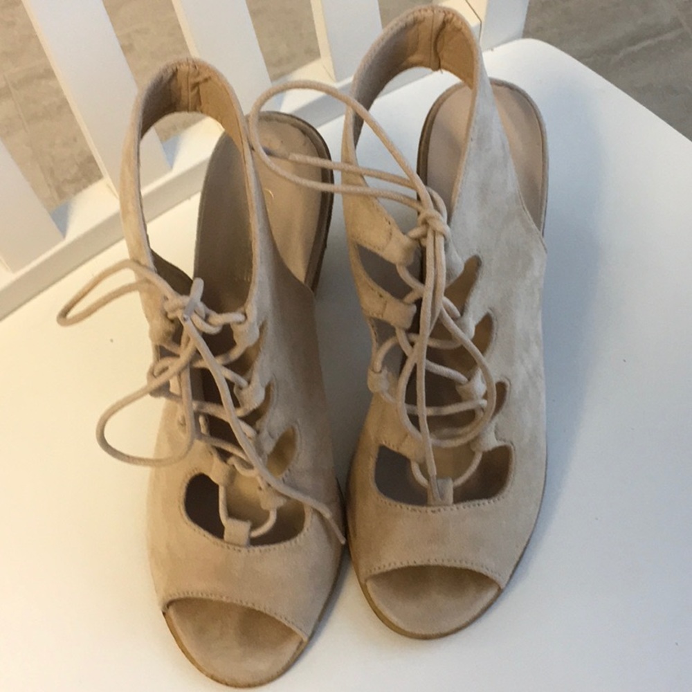 Catherine Malindrino Cipan Suede Heels, size 7.5